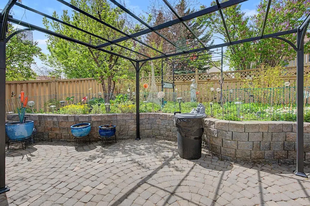 2020 Sirocco Drive SW Calgary AB T3H 2M9