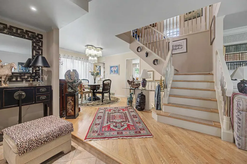 2020 Sirocco Drive SW Calgary AB T3H 2M9