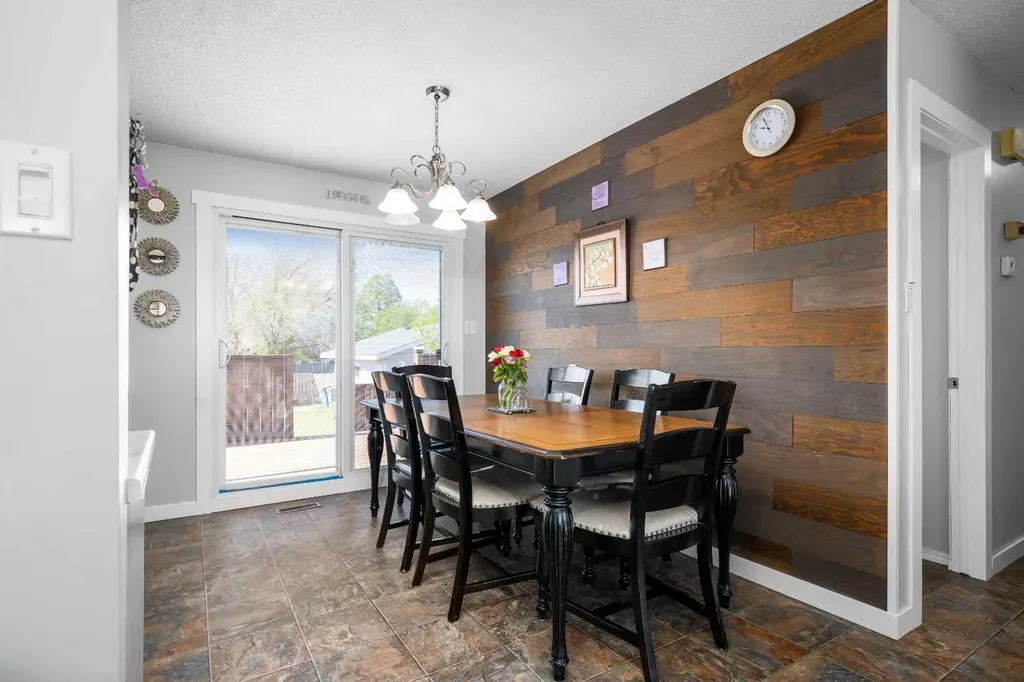 4734 60 Avenue Taber AB T1G 1E9