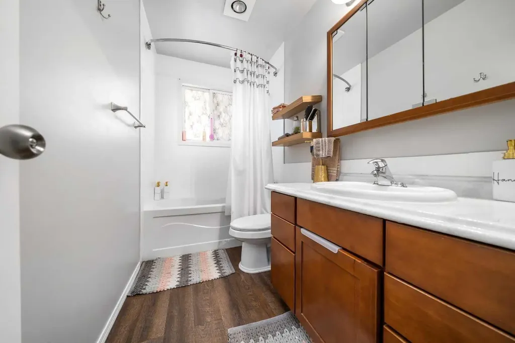 4734 60 Avenue Taber AB T1G 1E9