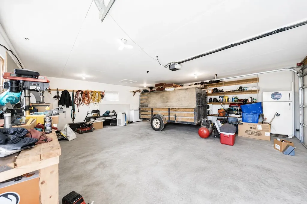 4734 60 Avenue Taber AB T1G 1E9