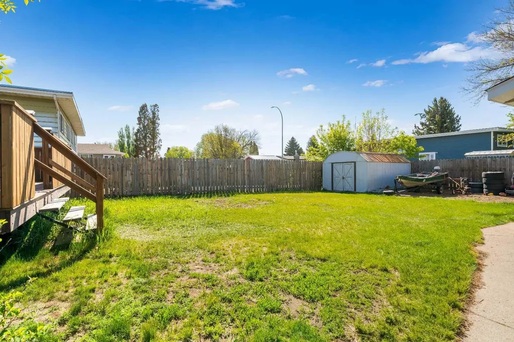 4734 60 Avenue Taber AB T1G 1E9