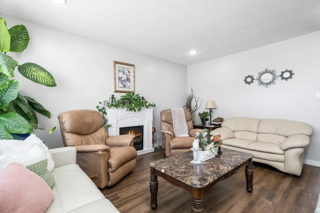 4734 60 Avenue Taber AB T1G 1E9