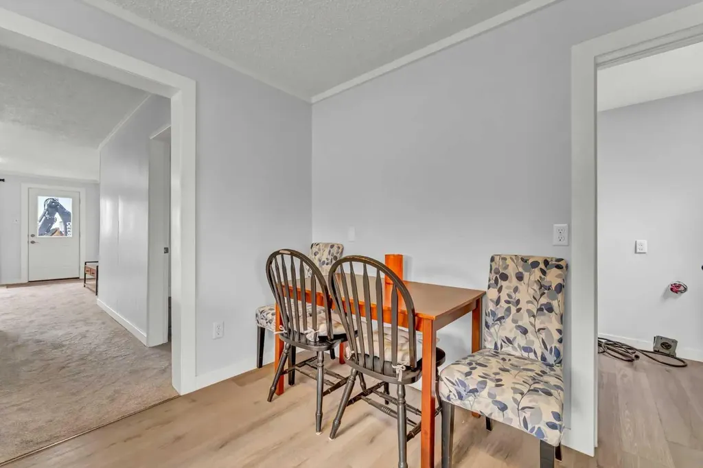 837 Main Street S Redcliff AB T0J 2P0