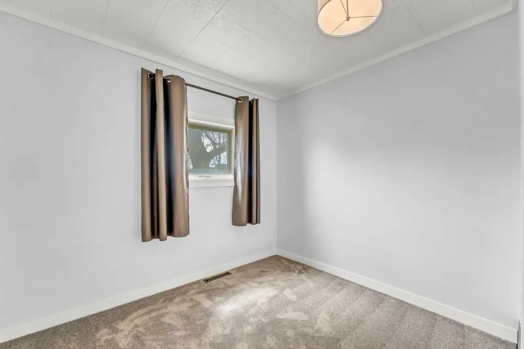 837 Main Street S Redcliff AB T0J 2P0