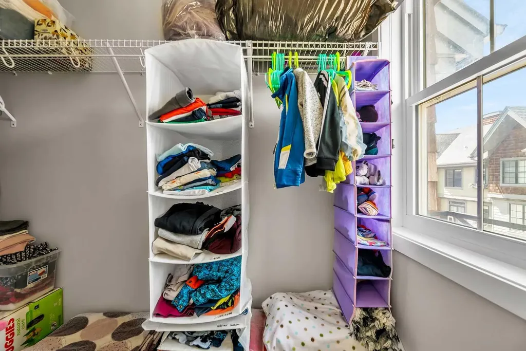 439 Ascot Circle SW Calgary AB T3H 0X3