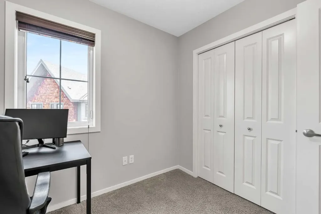 439 Ascot Circle SW Calgary AB T3H 0X3