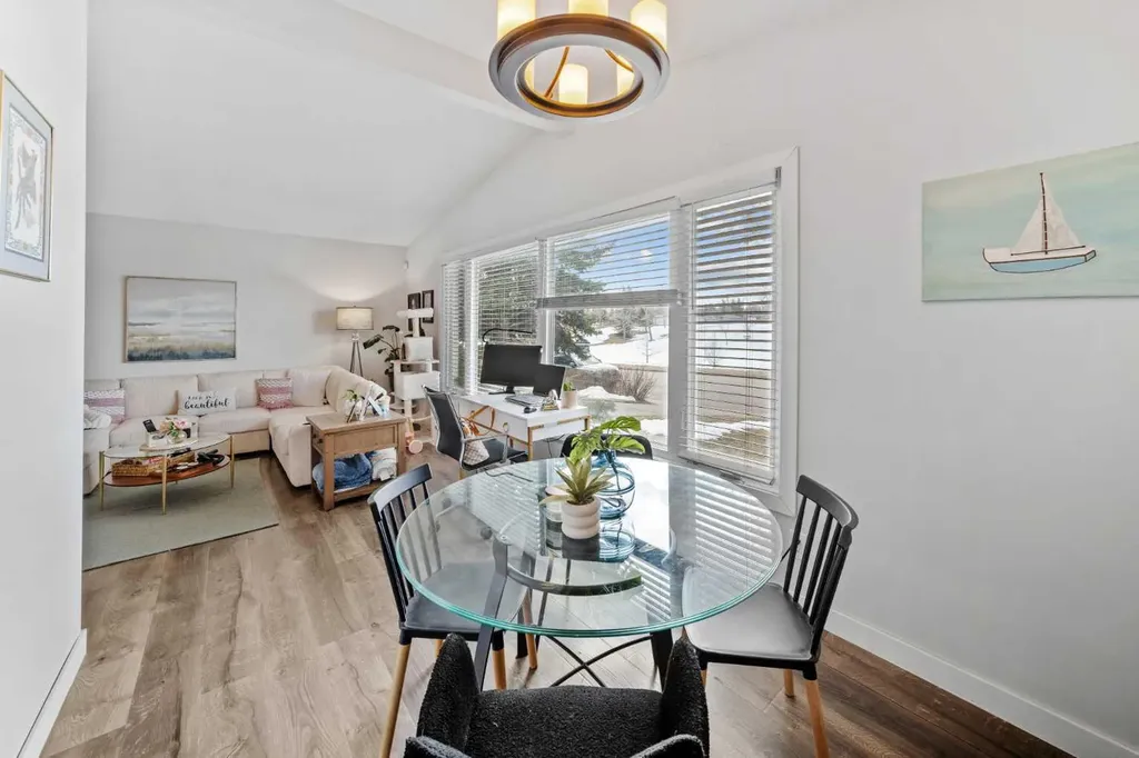 5516 Taylor Crescent NE Calgary AB T2K 3V8