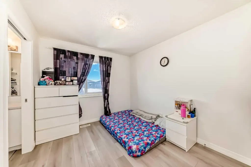 108 Wolf Creek Manor SE Calgary AB T2X 4A1