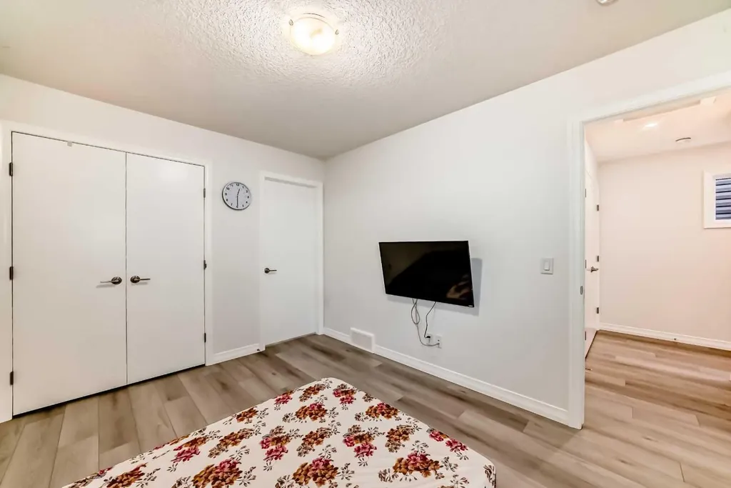 108 Wolf Creek Manor SE Calgary AB T2X 4A1