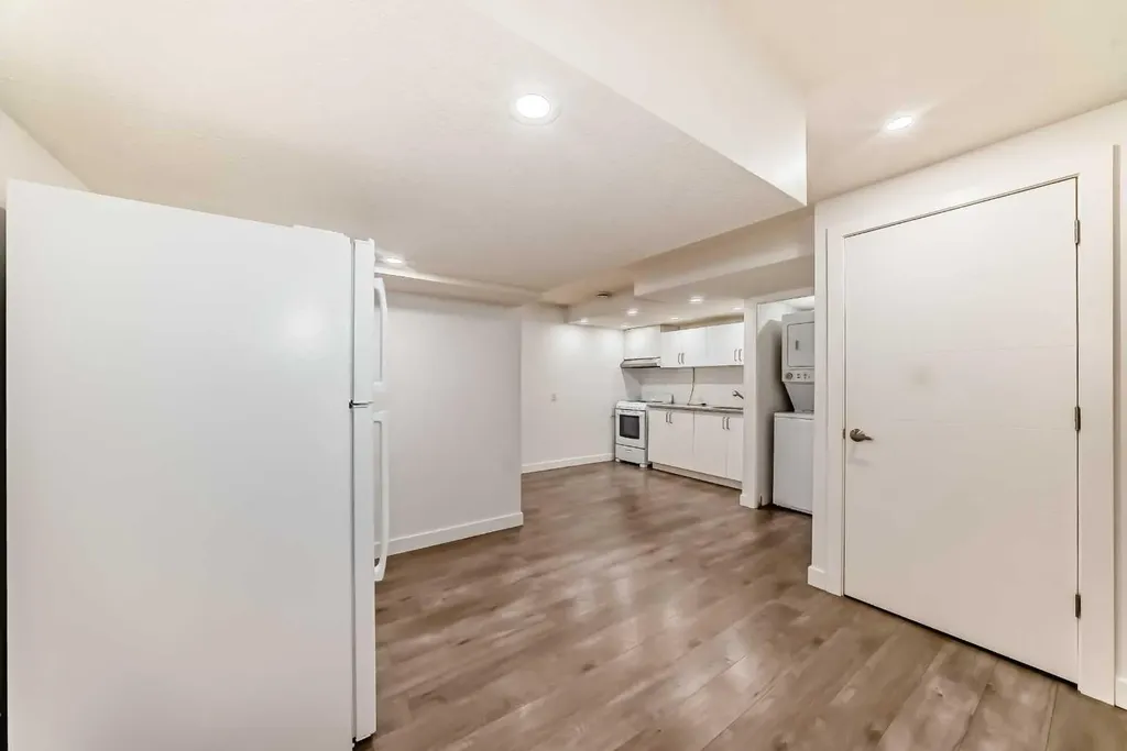 108 Wolf Creek Manor SE Calgary AB T2X 4A1
