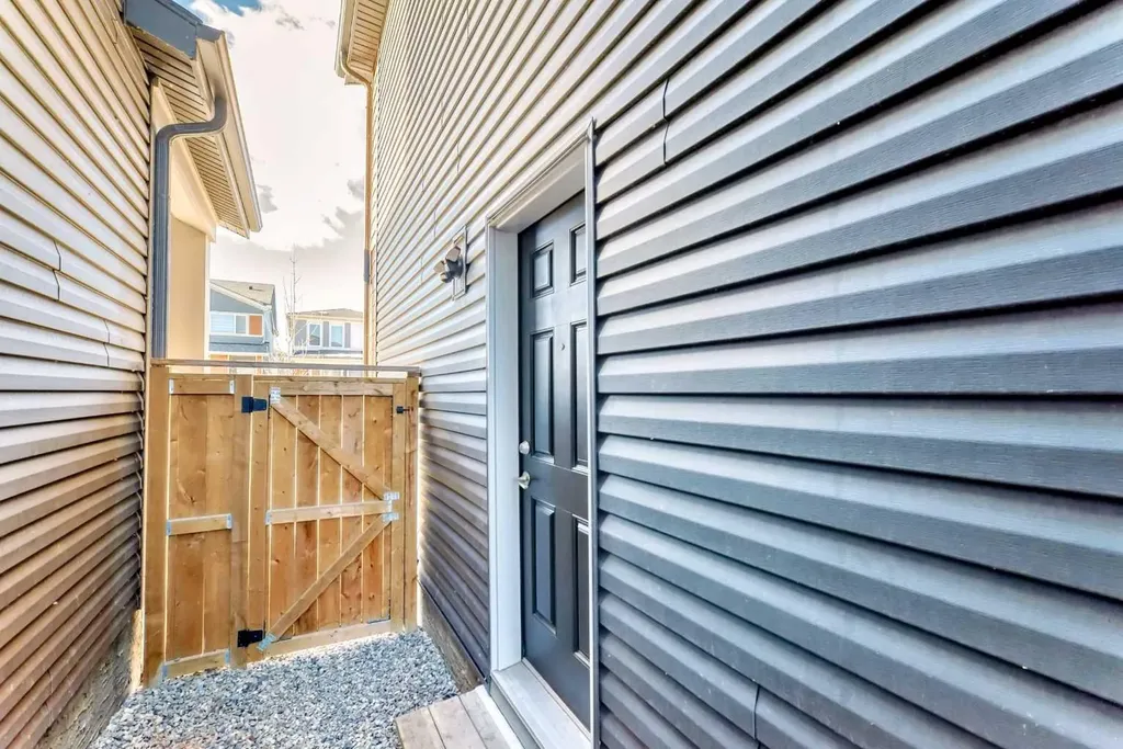 108 Wolf Creek Manor SE Calgary AB T2X 4A1