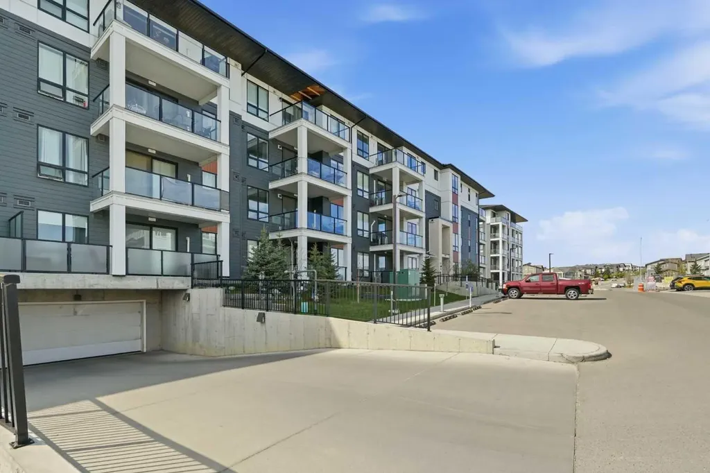 15 Sage Meadows Landing NW Calgary AB T3P 1E5