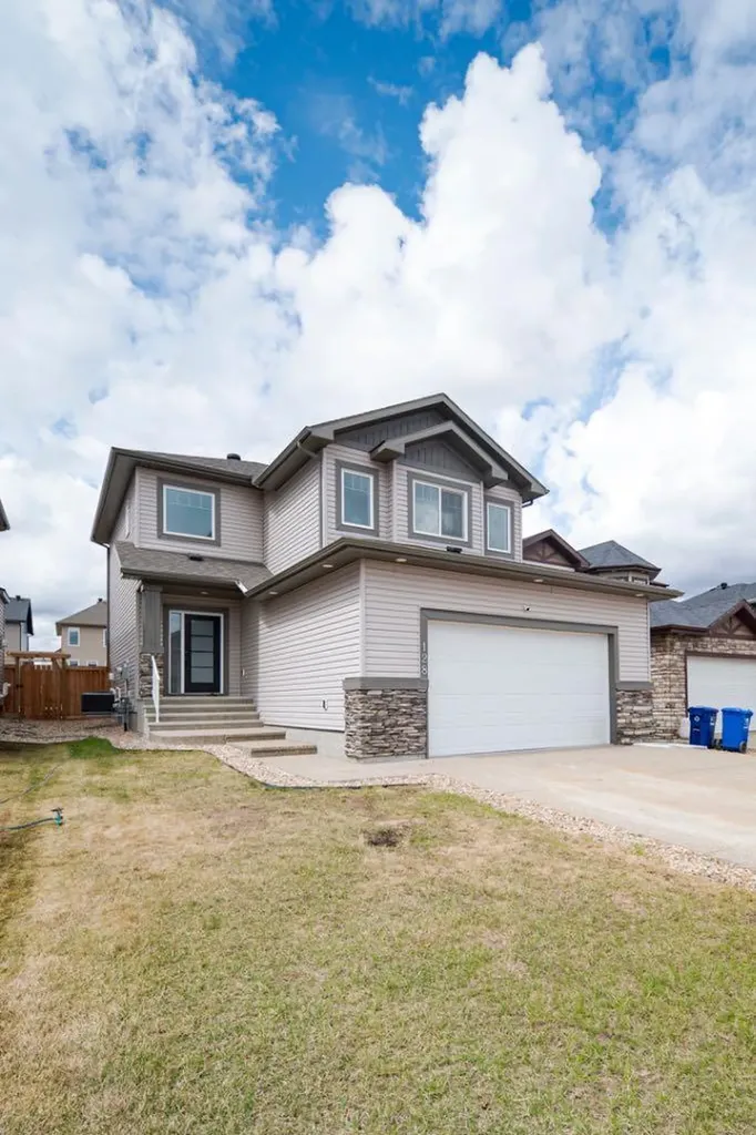 128 Dehoog Crescent Fort Mcmurray AB T9K2X3