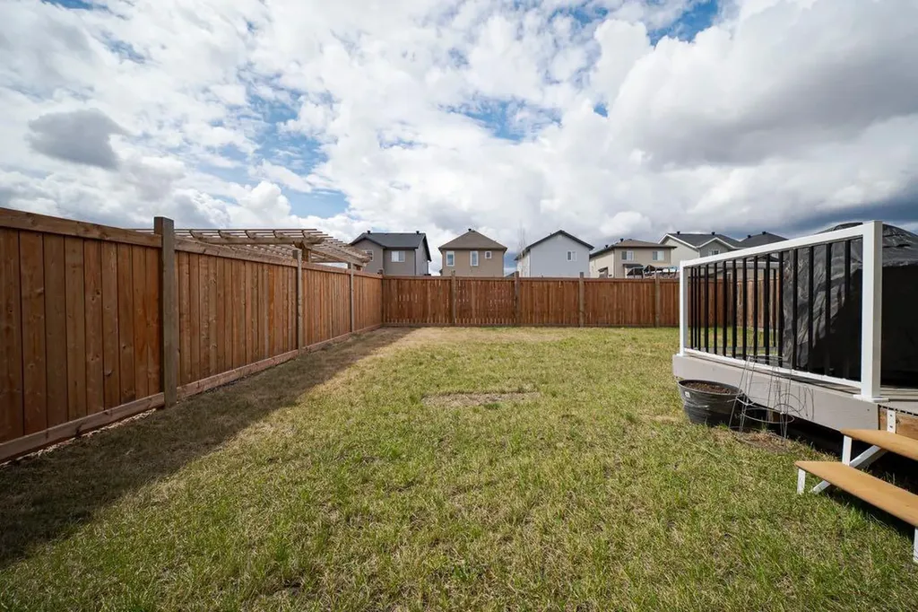 128 Dehoog Crescent Fort Mcmurray AB T9K2X3