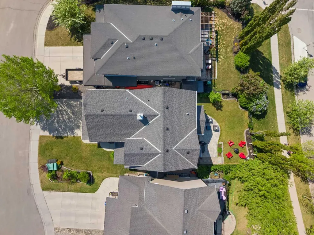 108 Coopers Grove SW Airdrie AB T4B 0G4