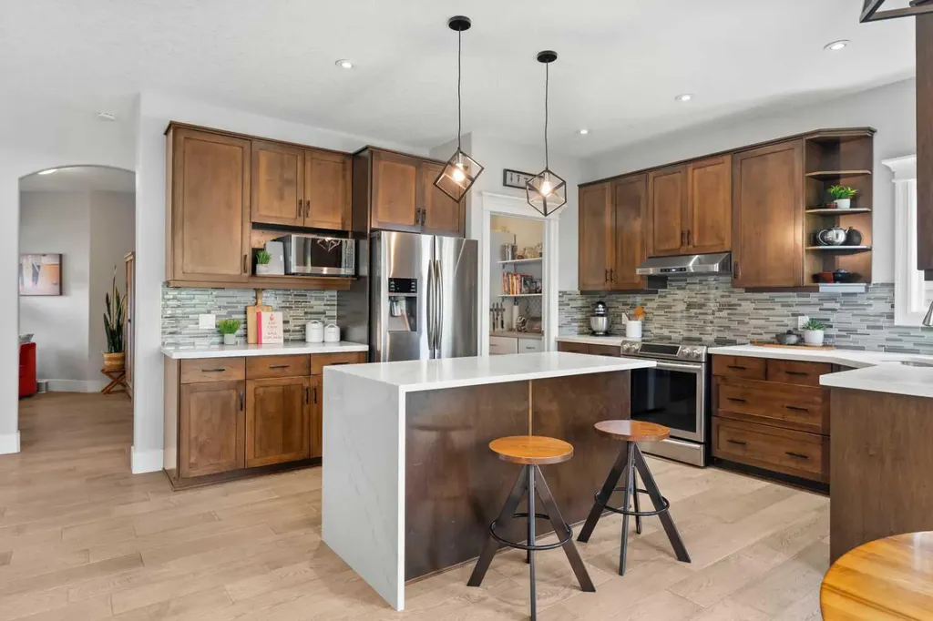108 Coopers Grove SW Airdrie AB T4B 0G4