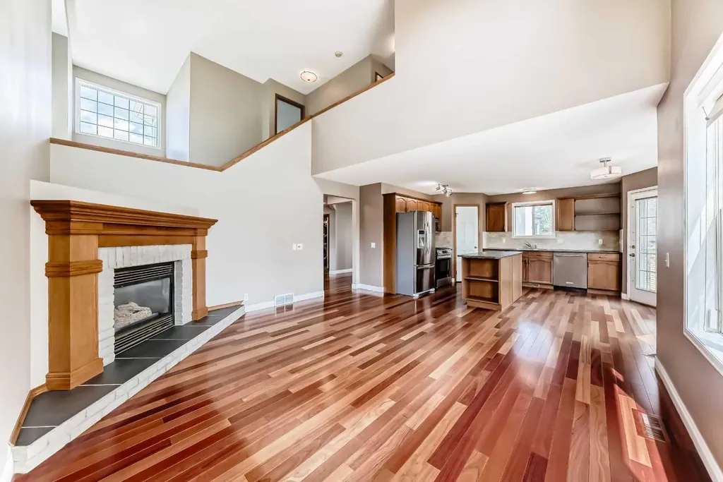 177 Douglas Glen Heath SE Calgary AB T2Z 2N1