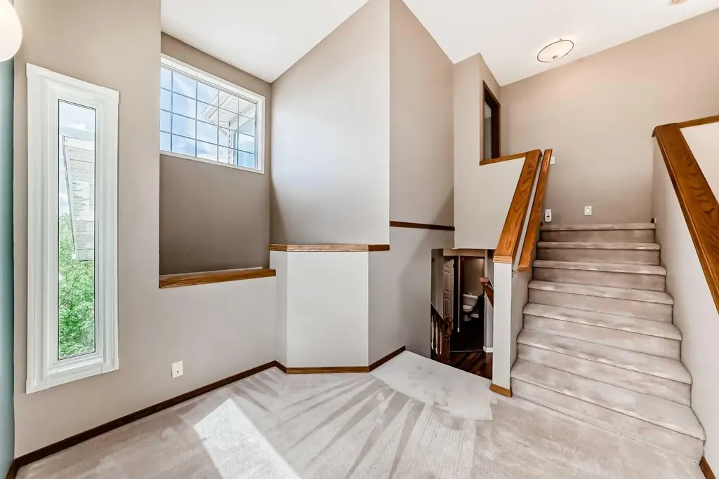 177 Douglas Glen Heath SE Calgary AB T2Z 2N1