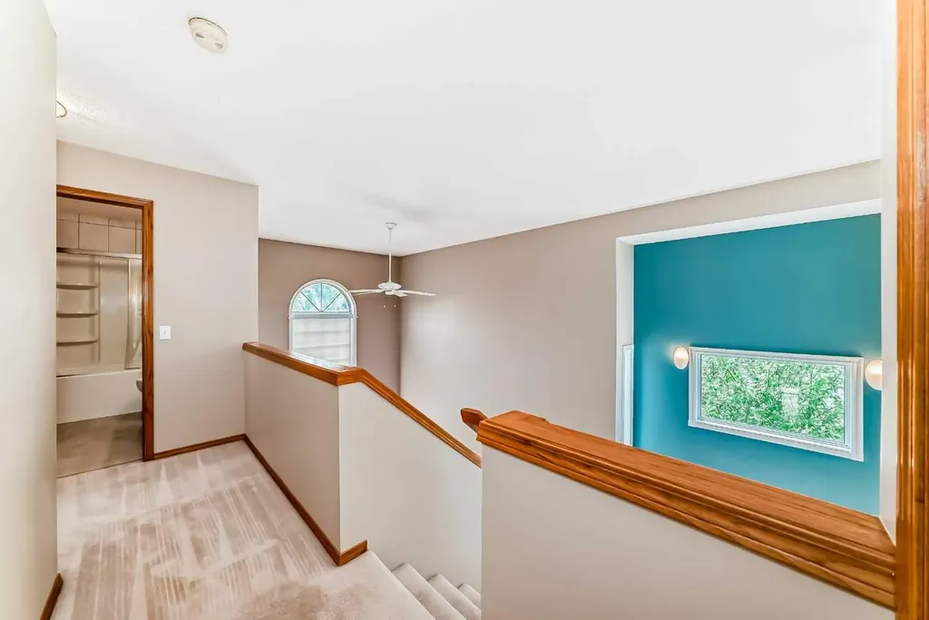 177 Douglas Glen Heath SE Calgary AB T2Z 2N1