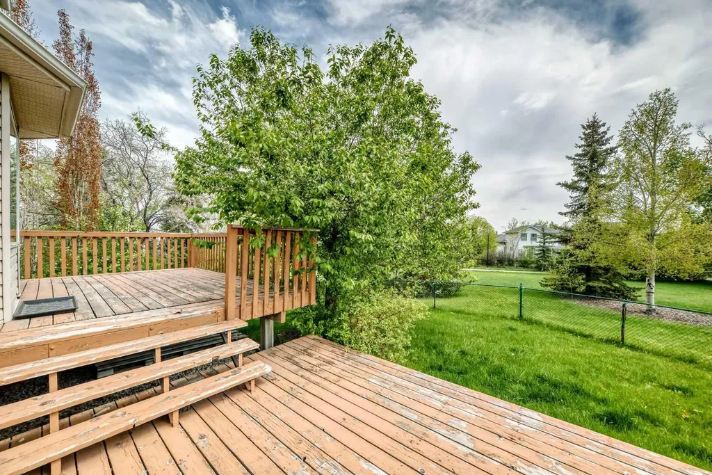 177 Douglas Glen Heath SE Calgary AB T2Z 2N1