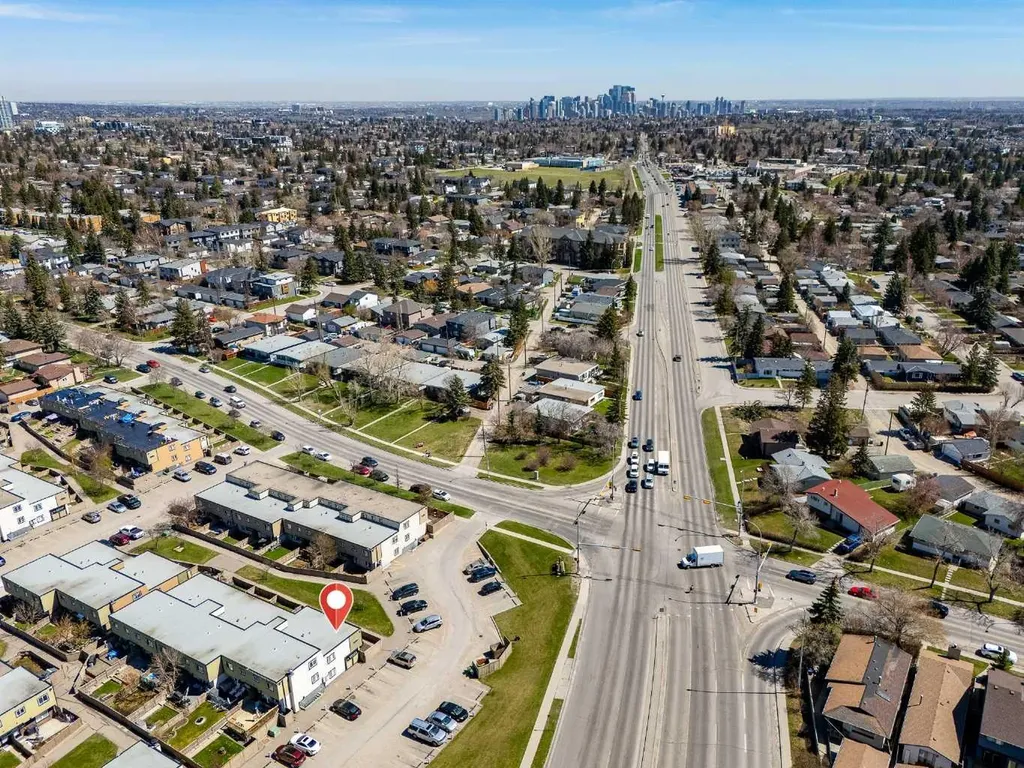 3809 45 Street SW Calgary AB T3E 3H4