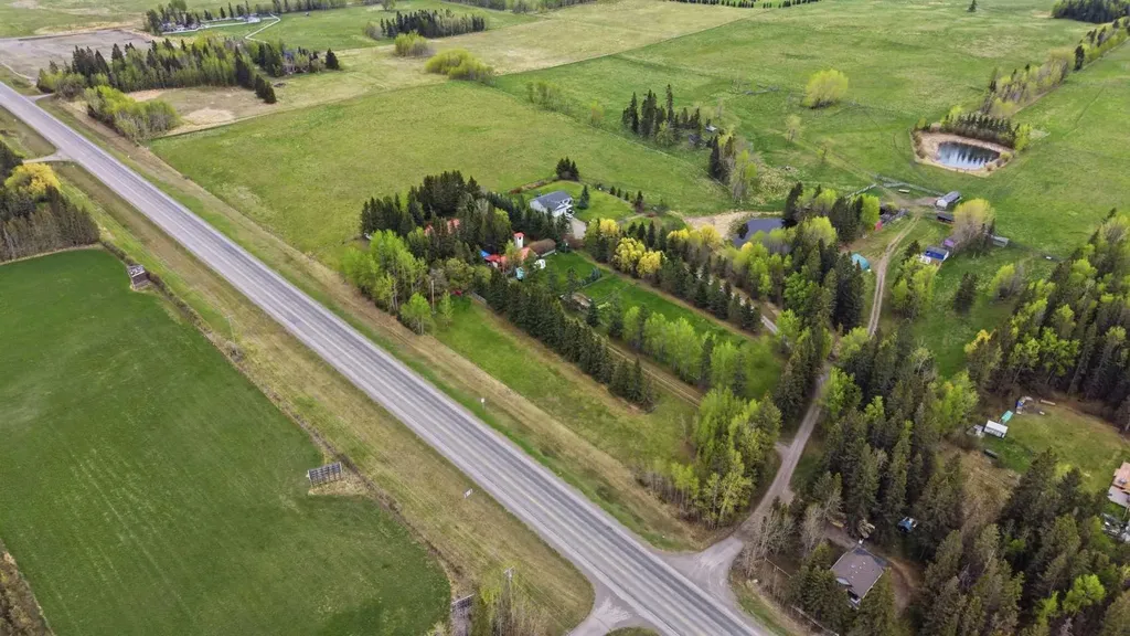 5139 Highway 27 Rural Mountain View County AB T0M 1X0