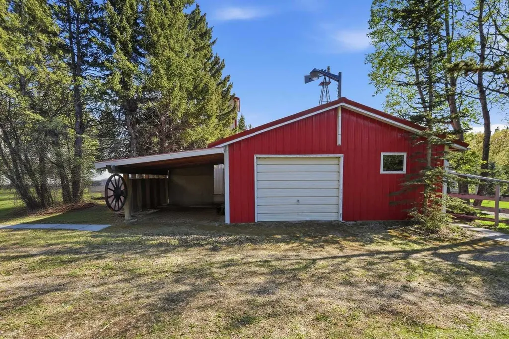 5139 Highway 27 Rural Mountain View County AB T0M 1X0