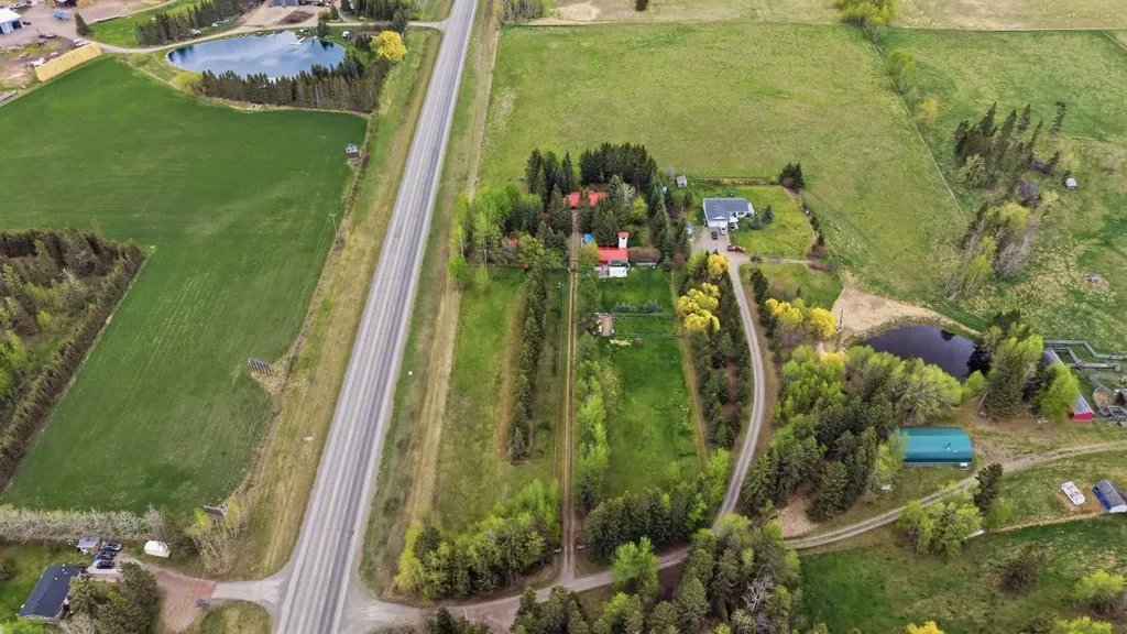 5139 Highway 27 Rural Mountain View County AB T0M 1X0