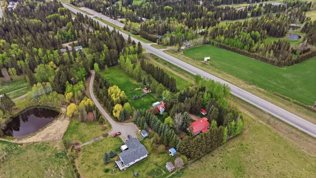 5139 Highway 27 Rural Mountain View County AB T0M 1X0