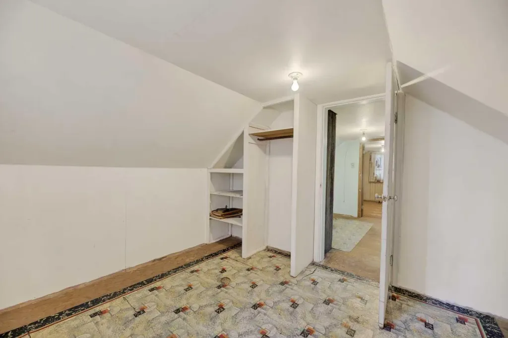 1701 18 Avenue Didsbury AB T0M 0W0