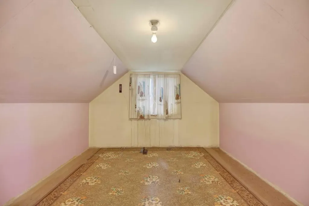 1701 18 Avenue Didsbury AB T0M 0W0