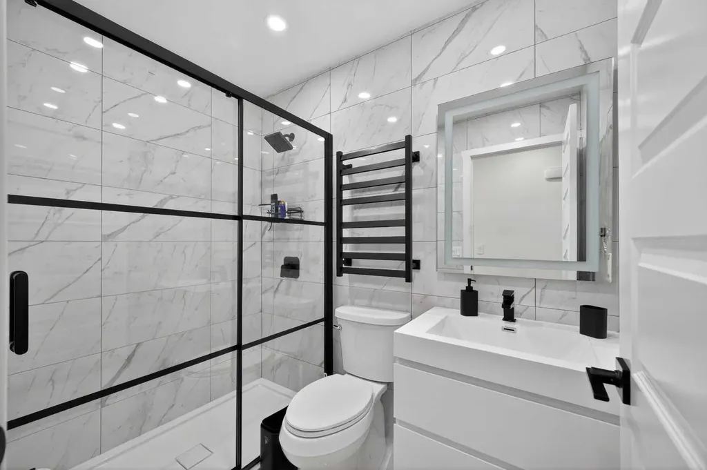 215 Del Ray Road NE Calgary AB T1Y 6V9