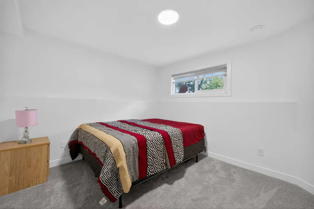 215 Del Ray Road NE Calgary AB T1Y 6V9