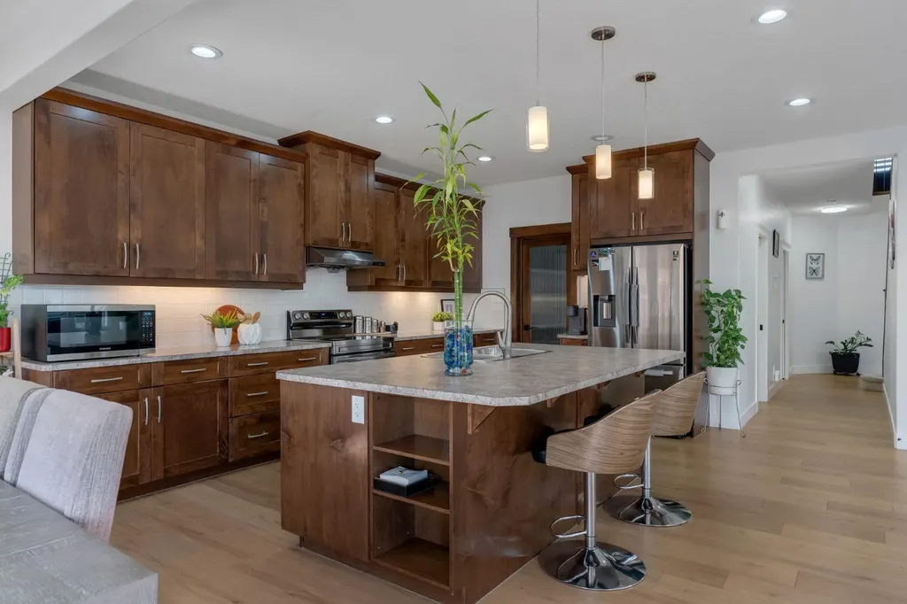 71 Canals Close SW Airdrie AB T4B 0S6