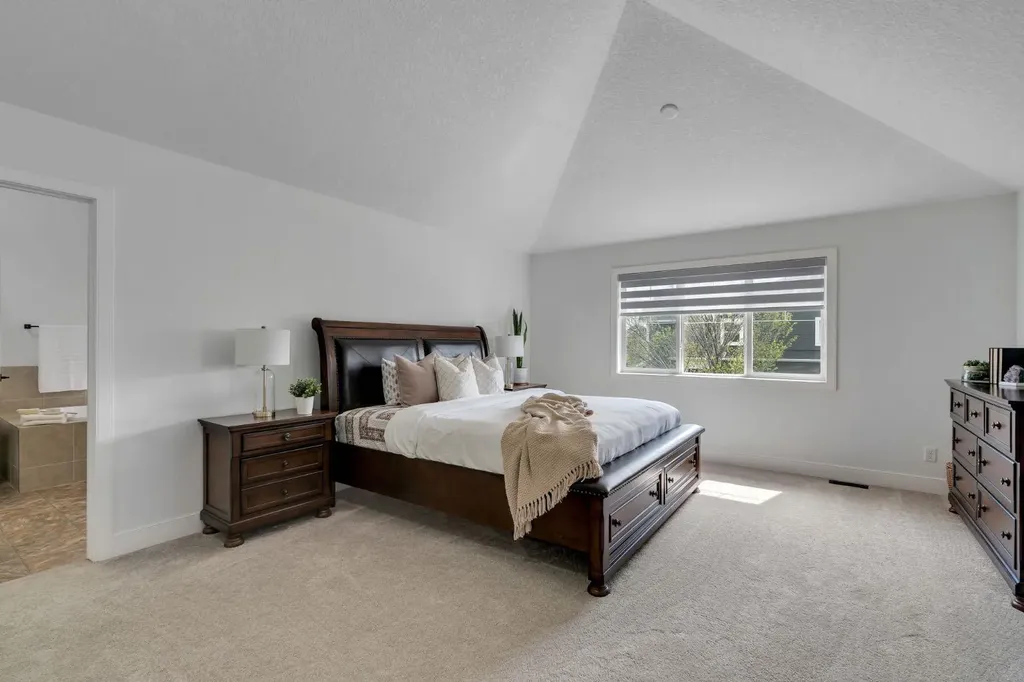 71 Canals Close SW Airdrie AB T4B 0S6