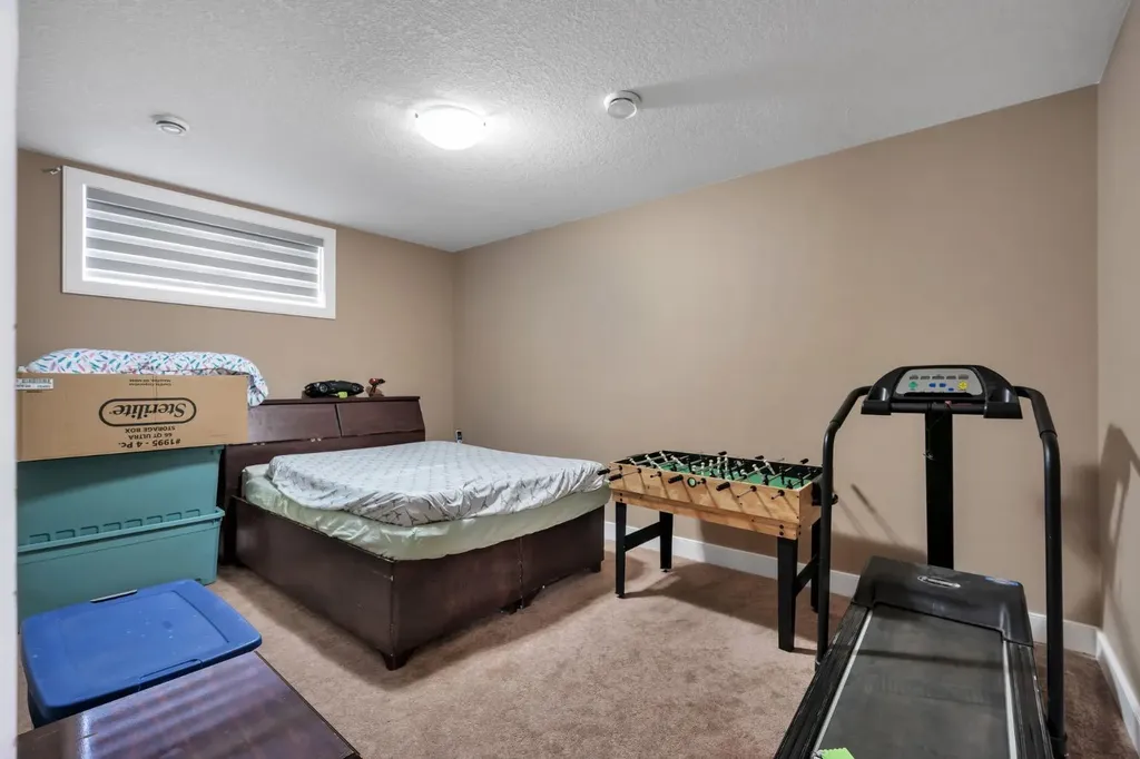 71 Canals Close SW Airdrie AB T4B 0S6