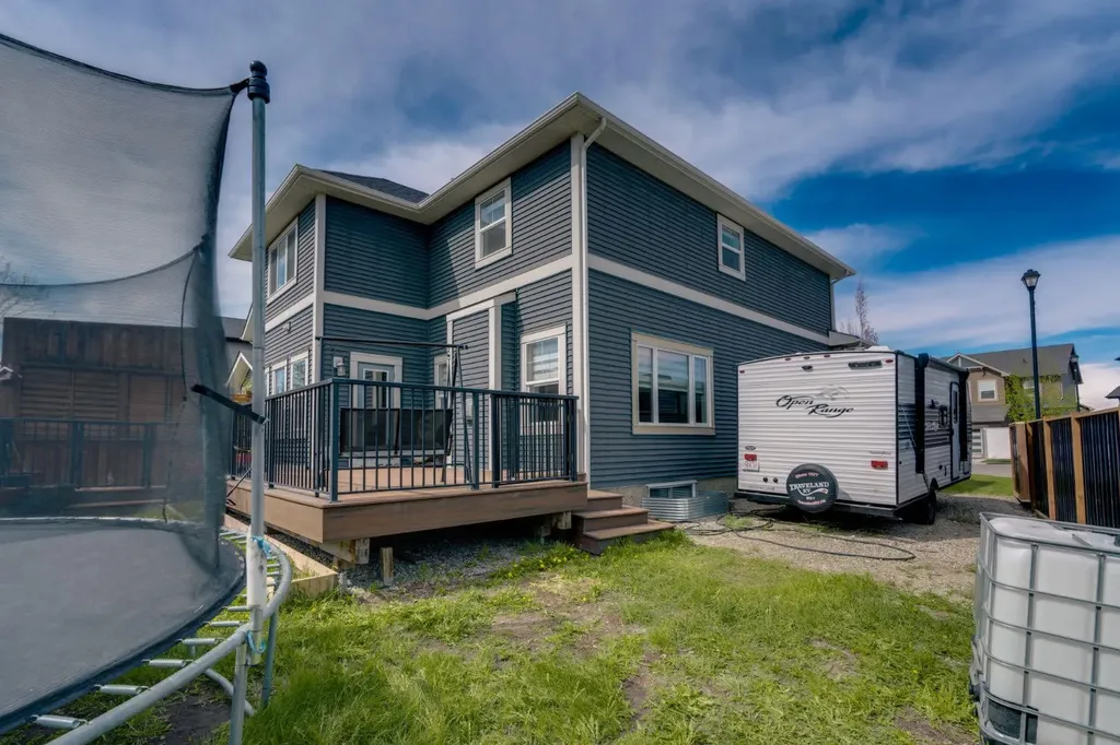 71 Canals Close SW Airdrie AB T4B 0S6