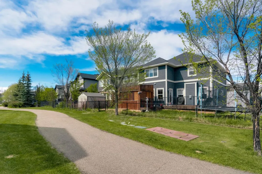 71 Canals Close SW Airdrie AB T4B 0S6
