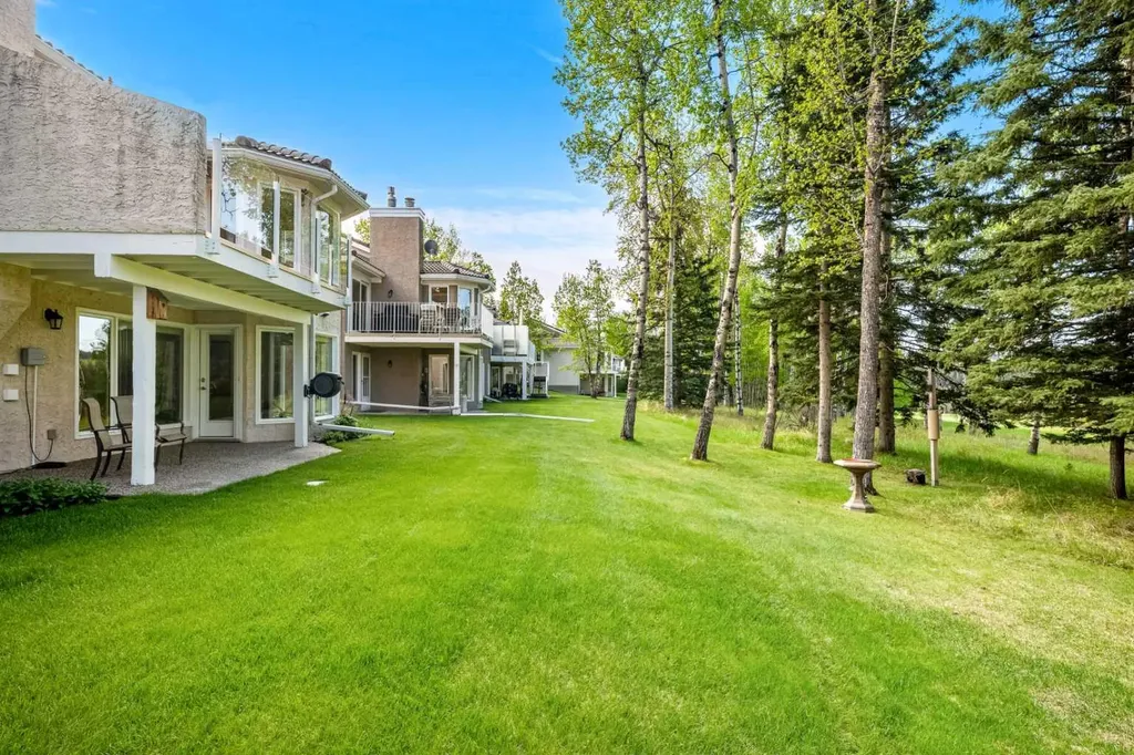 15 Sunrise Way Priddis Greens AB T0L 1W3