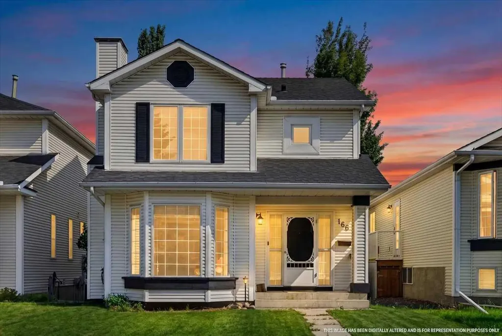 166 Mt Lorette Close SE Calgary AB T2Z 2L7