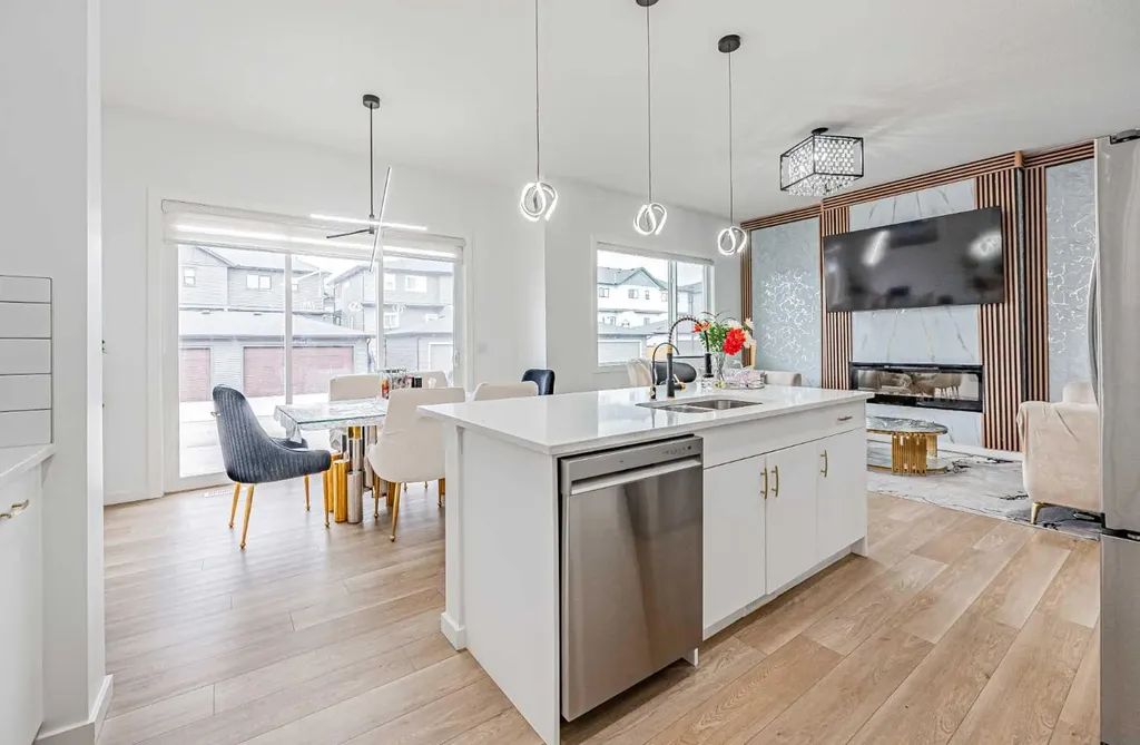 2325 Lancaster Heights SE Airdrie AB T4A 3P3
