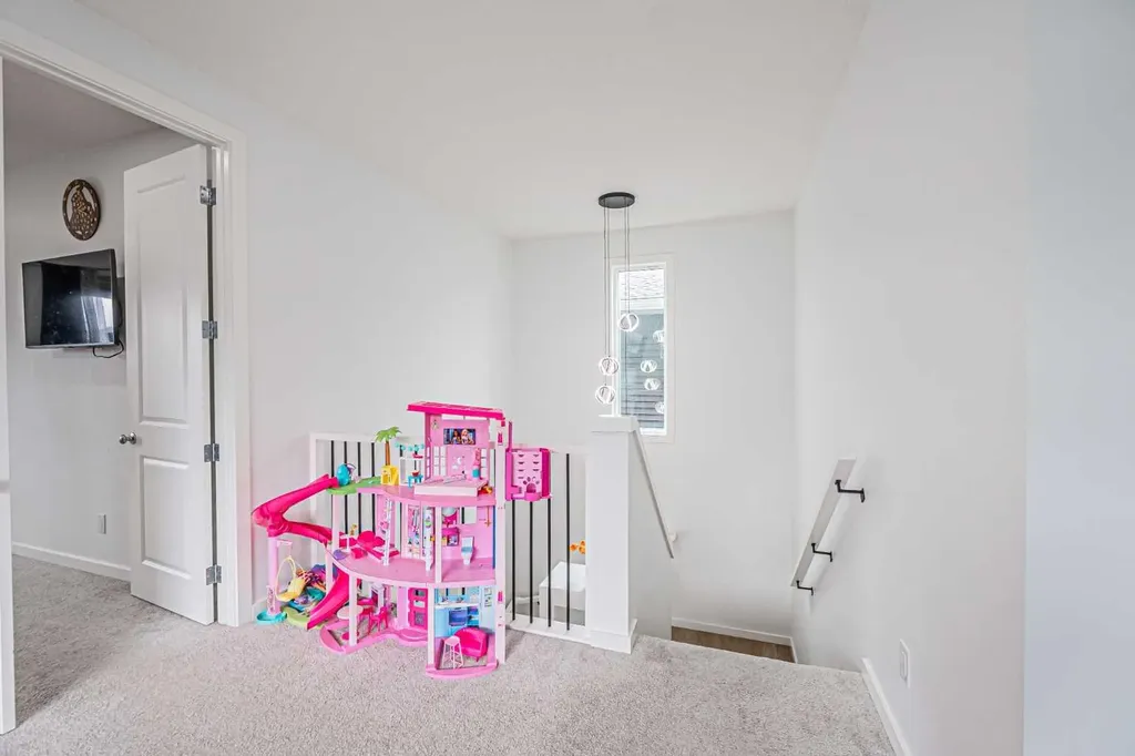 2325 Lancaster Heights SE Airdrie AB T4A 3P3