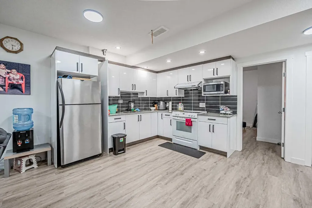 2325 Lancaster Heights SE Airdrie AB T4A 3P3