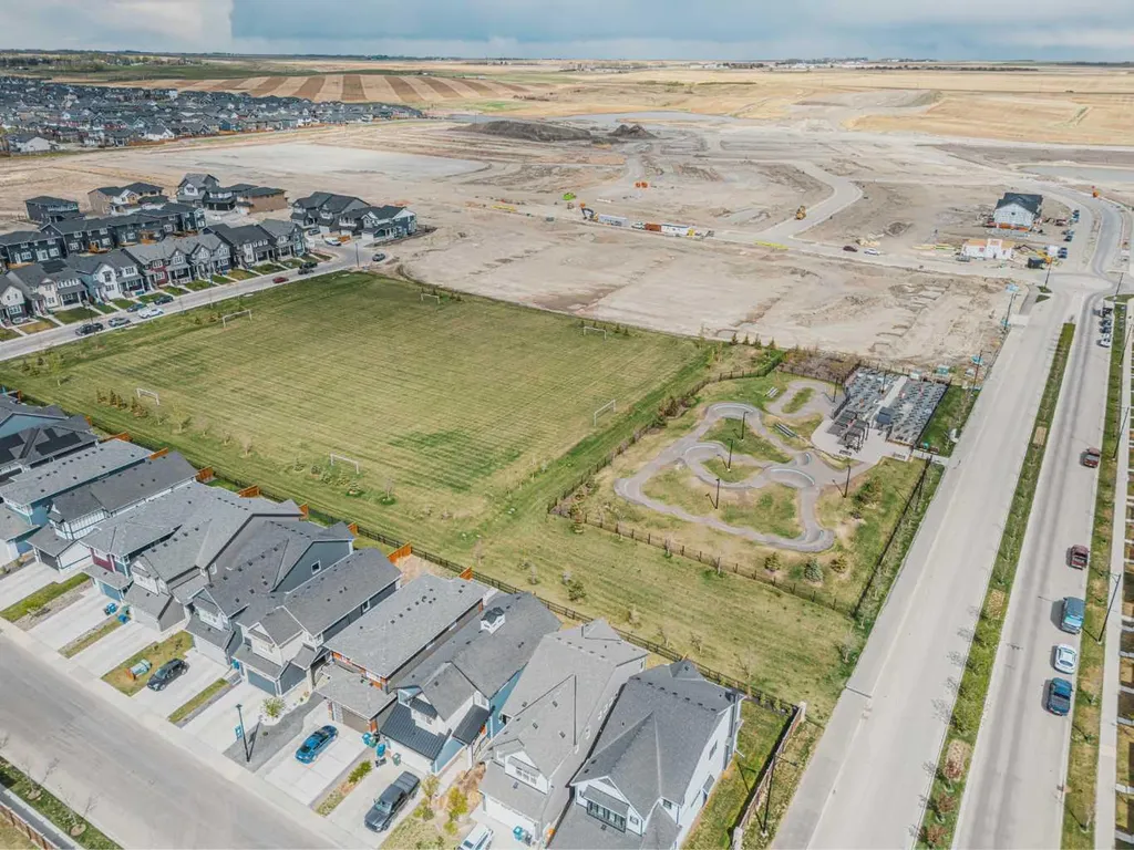 2325 Lancaster Heights SE Airdrie AB T4A 3P3