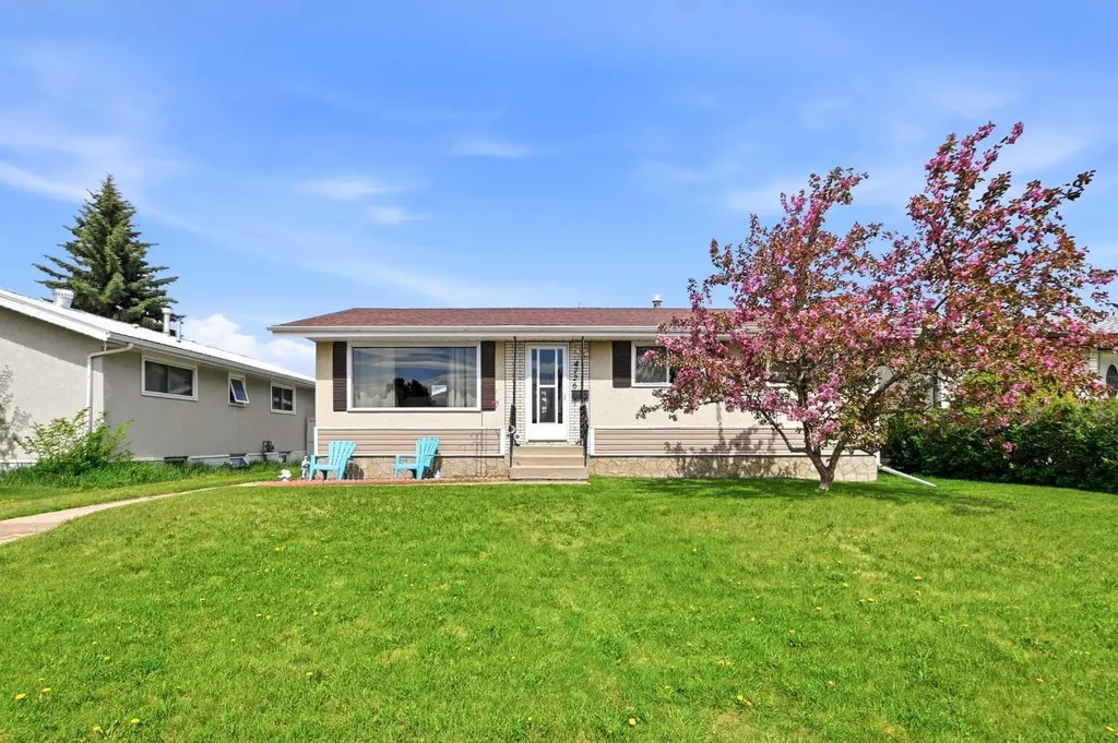 4726 47 Avenue Lacombe AB T4L 1T9