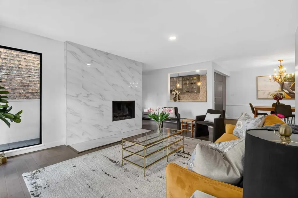 3719B 49 Street NW Calgary AB T3A 2E3