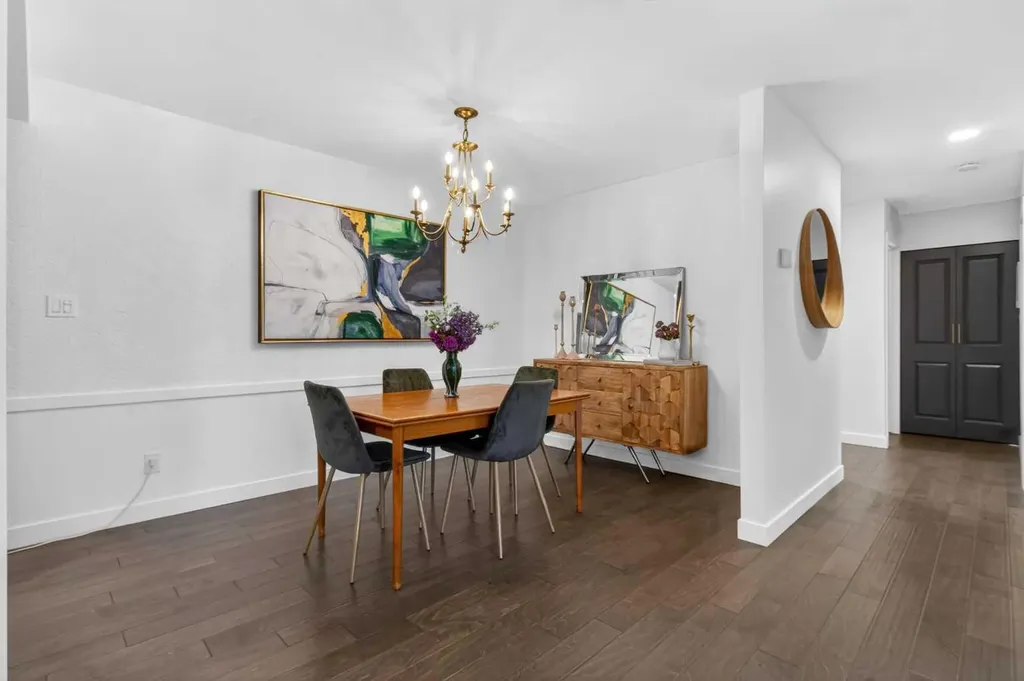 3719B 49 Street NW Calgary AB T3A 2E3