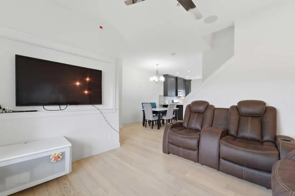 254 Redstone Drive NE Calgary AB T3N 0N3
