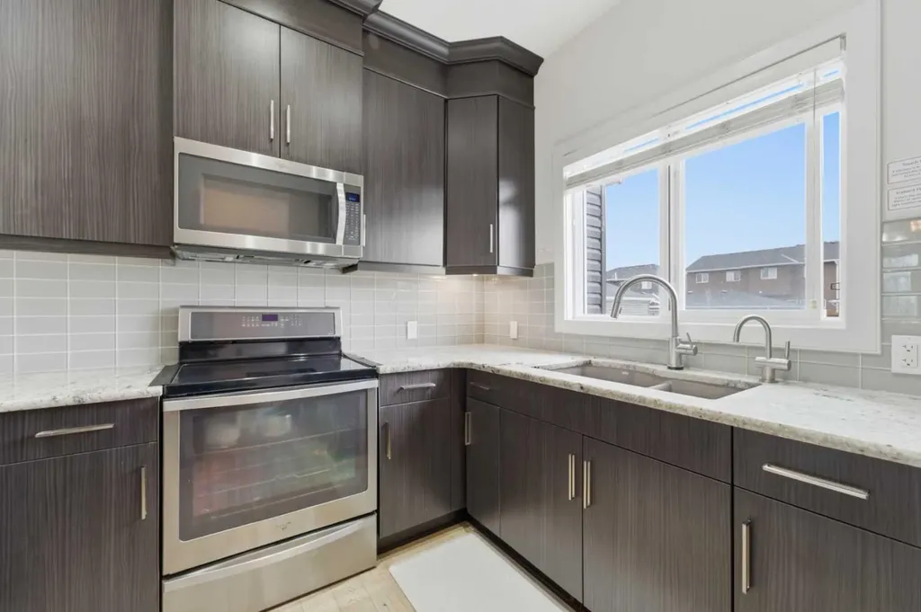 254 Redstone Drive NE Calgary AB T3N 0N3